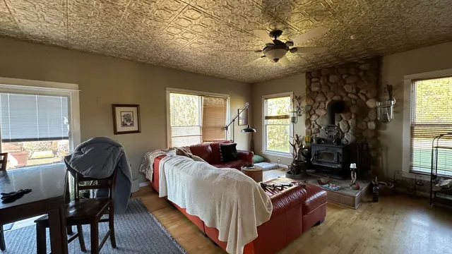 $345,000 | 69312 Teter Trail, Cassopolis, MI 49031