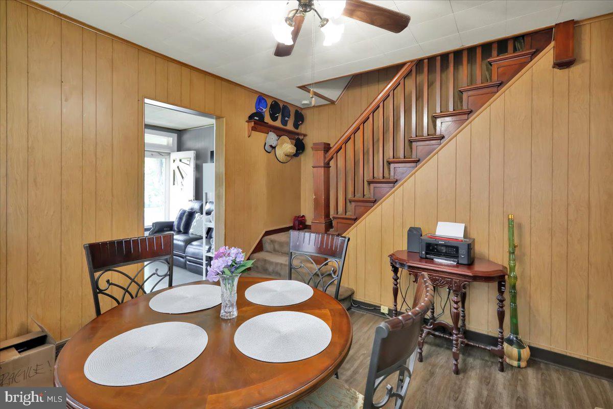 20 Myrtle Avenue Reading, PA 19606 - Photo 10 of 28 a balcony with table and chairs