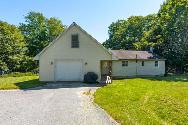 $895,000 | 15 Lewis Road, Westport Island, ME 04578