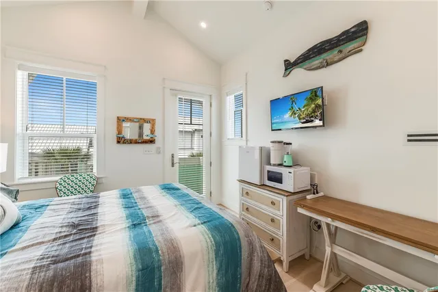 $697,000 | 600 Center N Port, Unit 17, Port Aransas, TX 78373