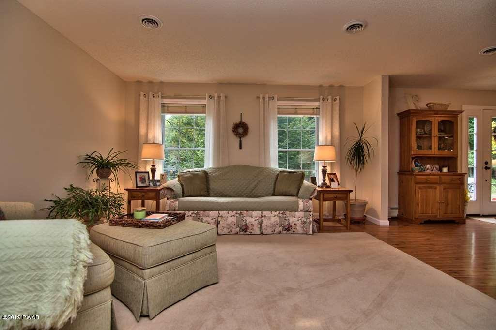 2834 Rockway Road Lake Ariel, PA 18436 - Photo 12 of 112
