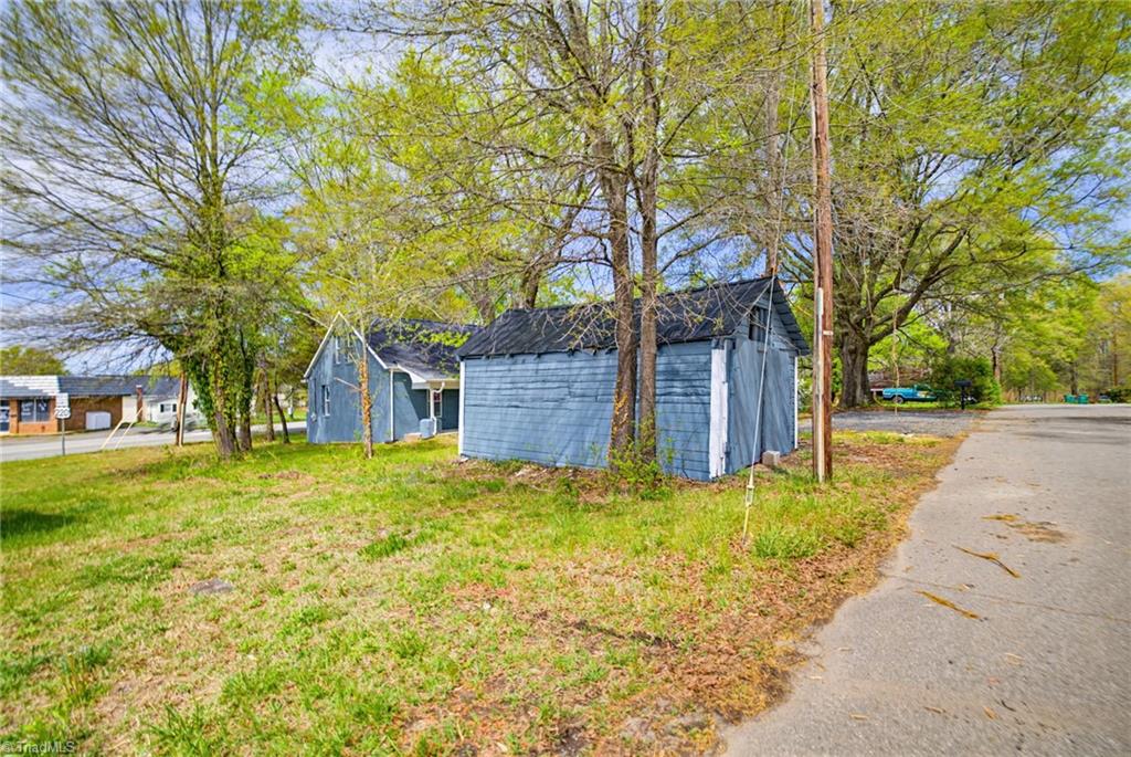 804 Ridge Street Madison, NC 27025 - Photo 31 of 31 Gallery Image 31