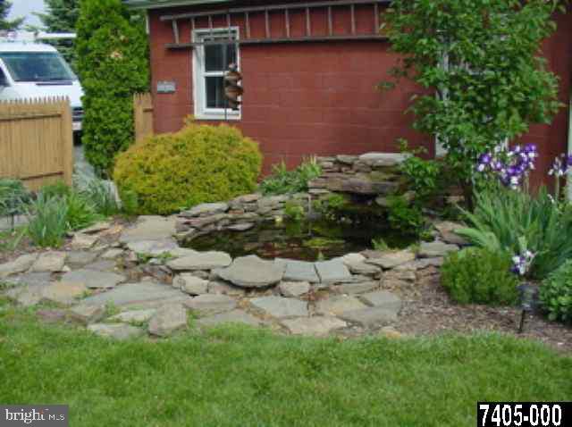 130 Mt Hebron Road Mount Wolf, PA 17347 - Photo 3 of 9 Gallery Image 3