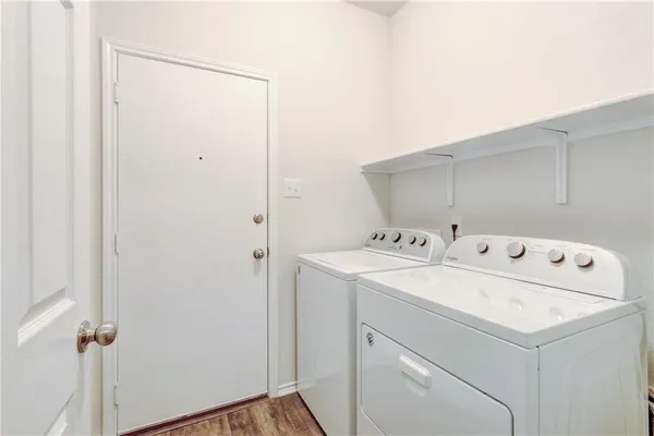 $1,750 | 412 Ibis Falls Loop, Jarrell, TX 76537
