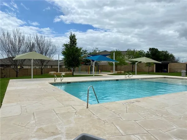 $1,750 | 412 Ibis Falls Loop, Jarrell, TX 76537