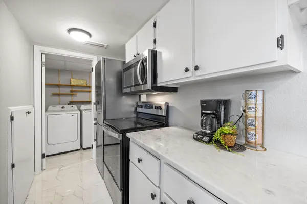 $195,000 | 6777 Silver Oak Place, Unit 6777, Memphis, TN 38120