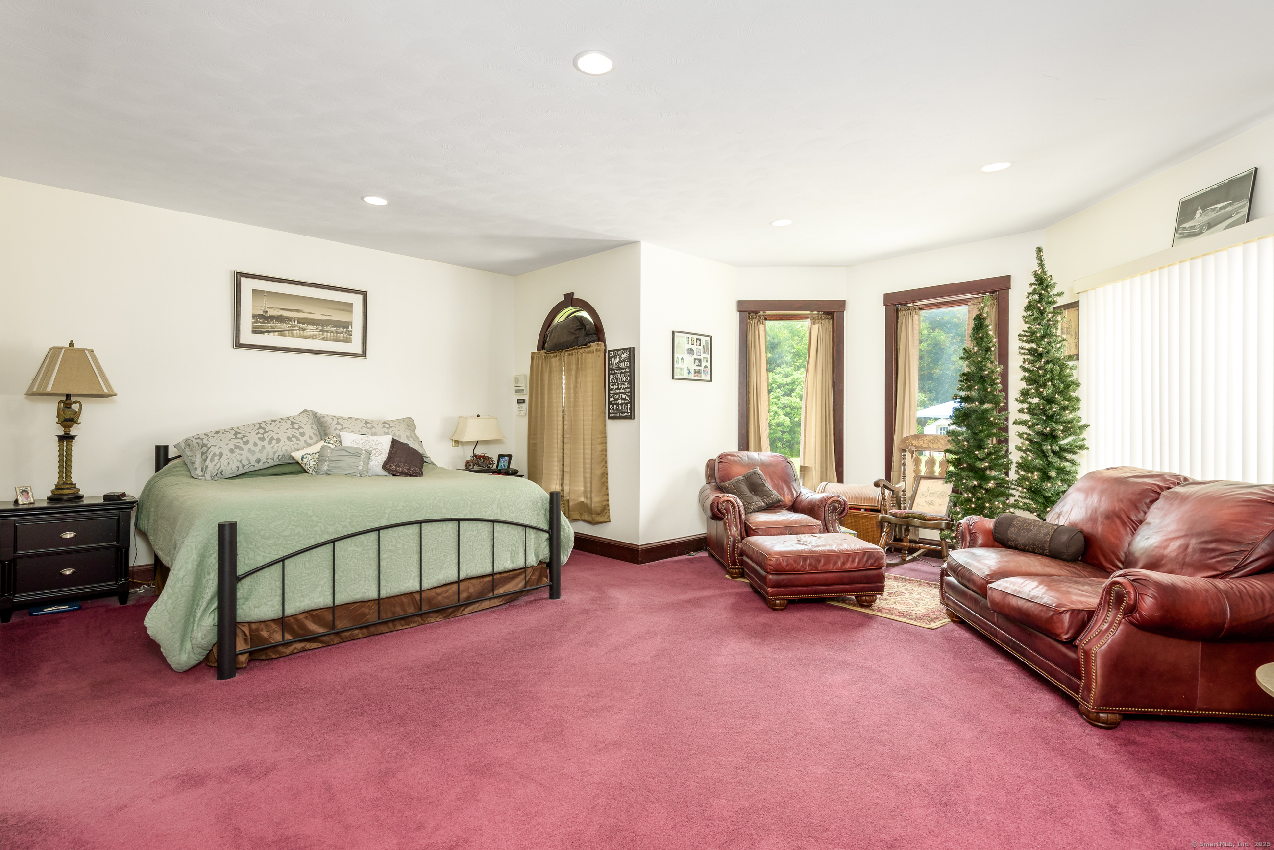 180 Jericho Road Pomfret, CT 06259 - Photo 17 of 40 Huge Primary Bedroom Suite