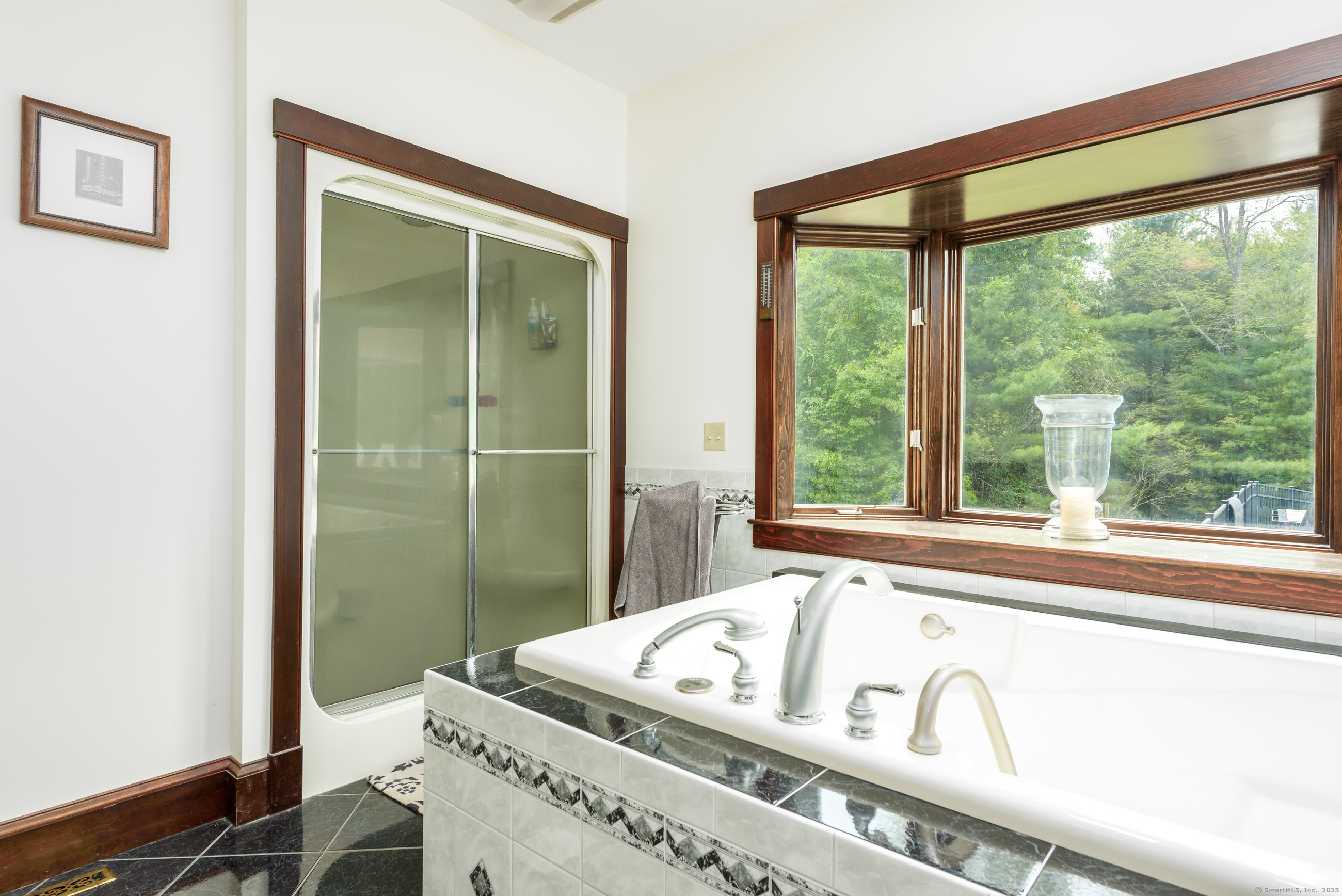 180 Jericho Road Pomfret, CT 06259 - Photo 21 of 40 Whirlpool Tub & Steam/Sauna Shower