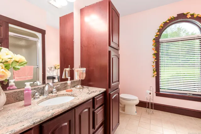 $975,000 | 180 Jericho Road, Pomfret, CT 06259