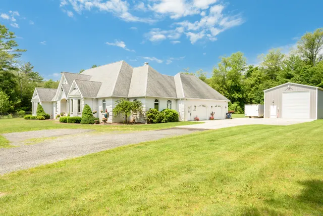 $975,000 | 180 Jericho Road, Pomfret, CT 06259