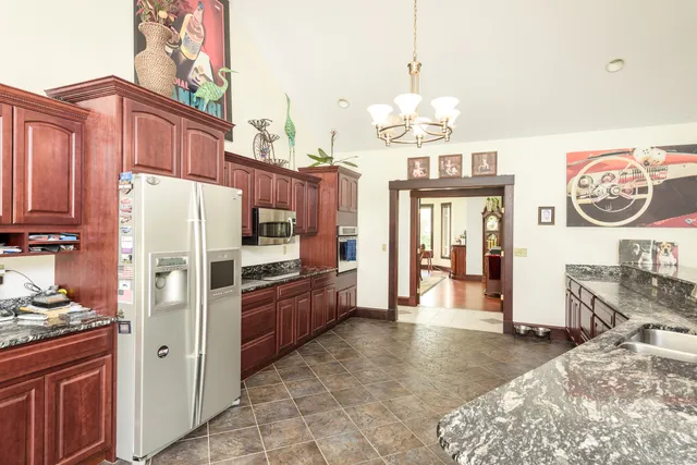 $975,000 | 180 Jericho Road, Pomfret, CT 06259