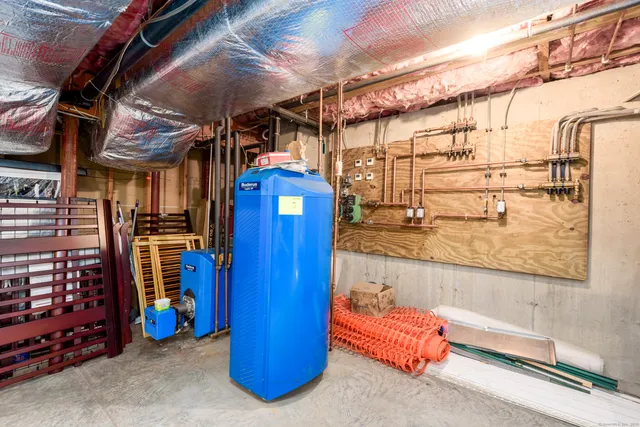 $975,000 | 180 Jericho Road, Pomfret, CT 06259