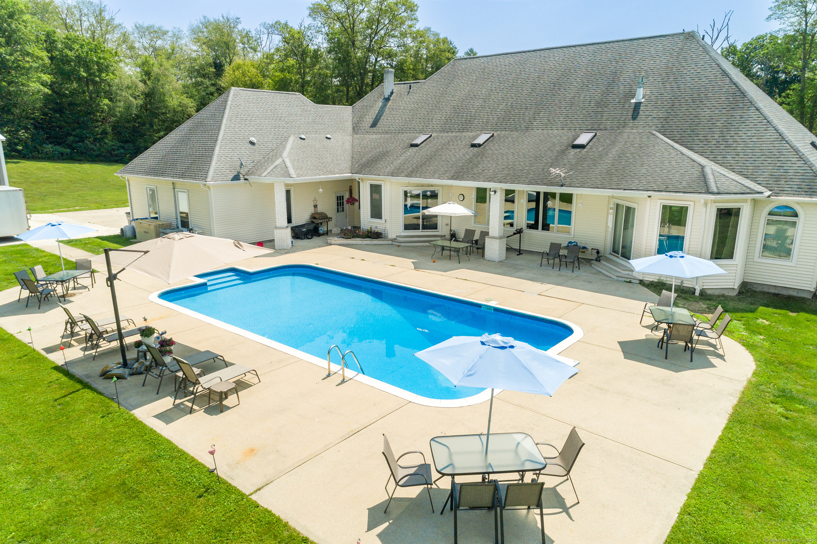 180 Jericho Road Pomfret, CT 06259 - Photo 5 of 40 In-Ground Propane Heated Pool