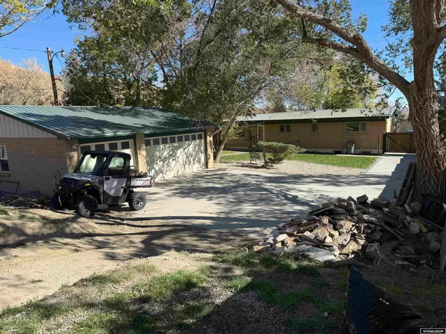$395,000 | 1604 California Street, Rawlins, WY 82301