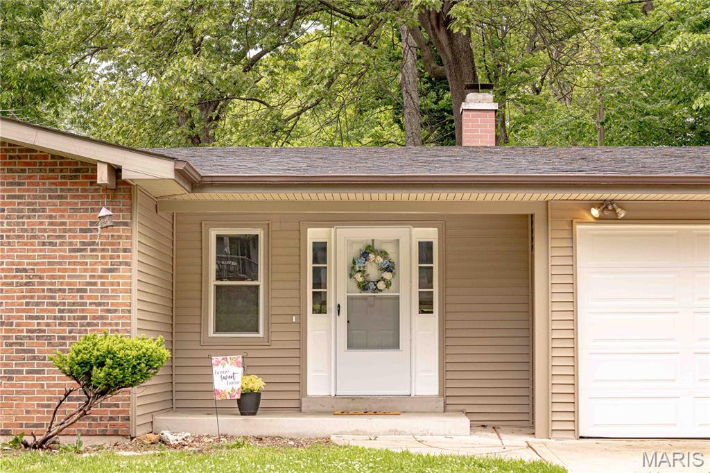 415 Montbrook Drive O'Fallon, MO 63366 - Photo 3 of 50
