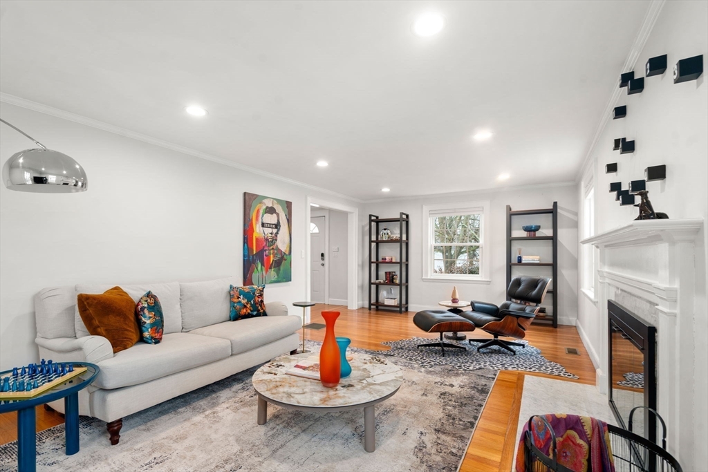 5 Summer Street Newton, MA 02464 - Photo 6 of 39