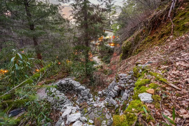 $474,900 | 19563 Roaring Brook Way, Lakehead, CA 96051