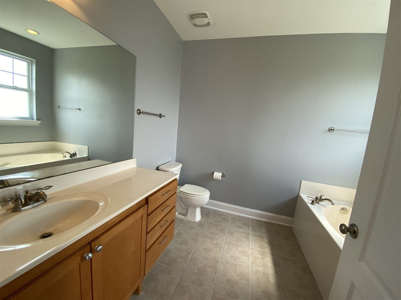 3810 Lunceston Way, Unit 303 Raleigh, NC 27613 - Photo 11 of 21 Master Bath/Spa