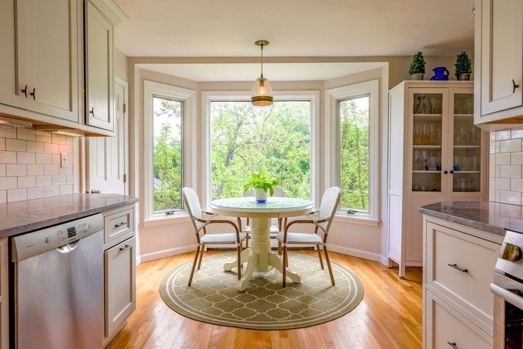 756 Jerusalem Road, Unit 5 Cohasset, MA 02025 - Photo 2 of 22 Gallery Image 2