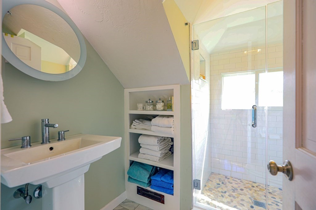 756 Jerusalem Road, Unit 5 Cohasset, MA 02025 - Photo 10 of 22 Gallery Image 10