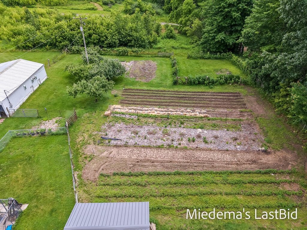 12915 Cassidy Road Bellevue, MI 49021 - Photo 43 of 128 12915CassidyRd-46LoRes