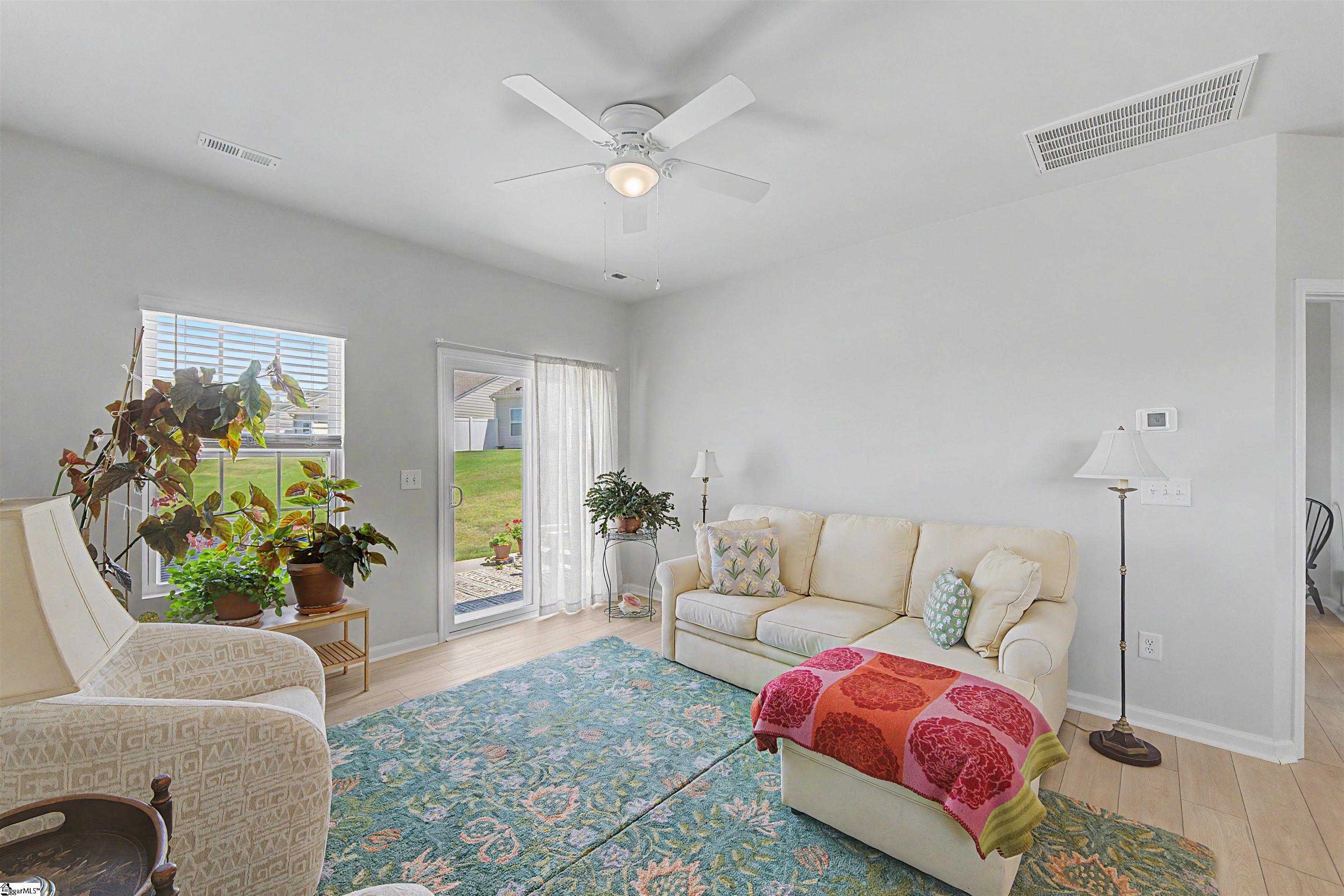 406 Batten Road Taylors, SC 29687 - Photo 11 of 36
