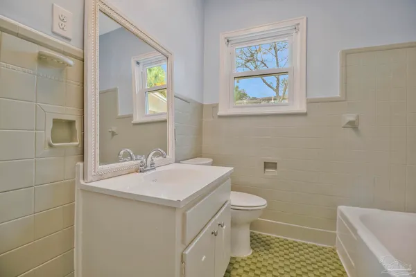 $850,000 | 1811 Yates Avenue, Pensacola, FL 32503