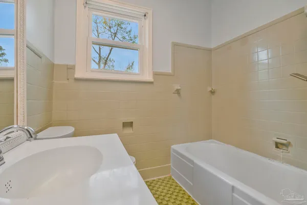 $850,000 | 1811 Yates Avenue, Pensacola, FL 32503