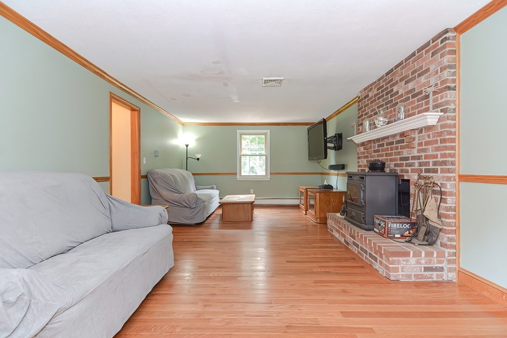378 Mucciarone Road Franklin, MA 02038 - Photo 16 of 40 Gallery Image 16