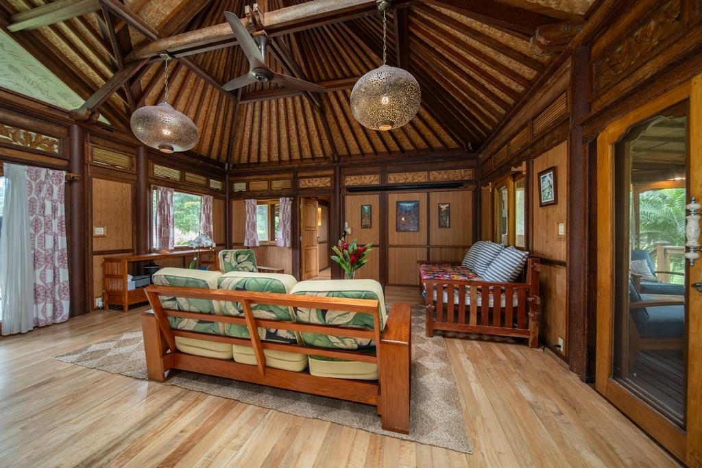 165 Waikoloa Road Hana, HI 96713 - Photo 8 of 50 a outdoor space with a large window