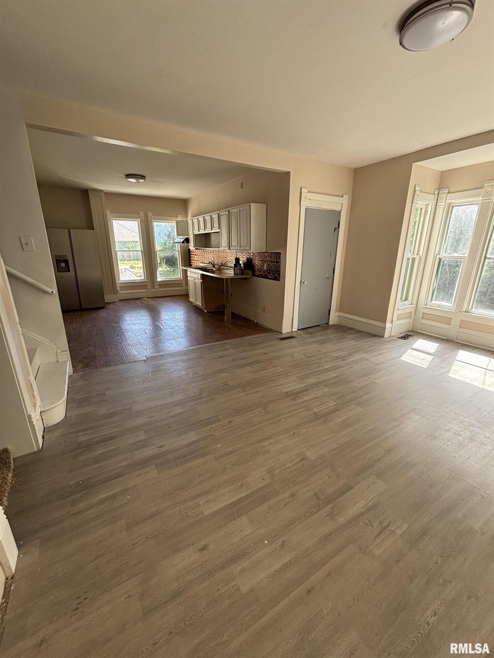295 West Barnes Street Bushnell, IL 61422 - Photo 41 of 96
