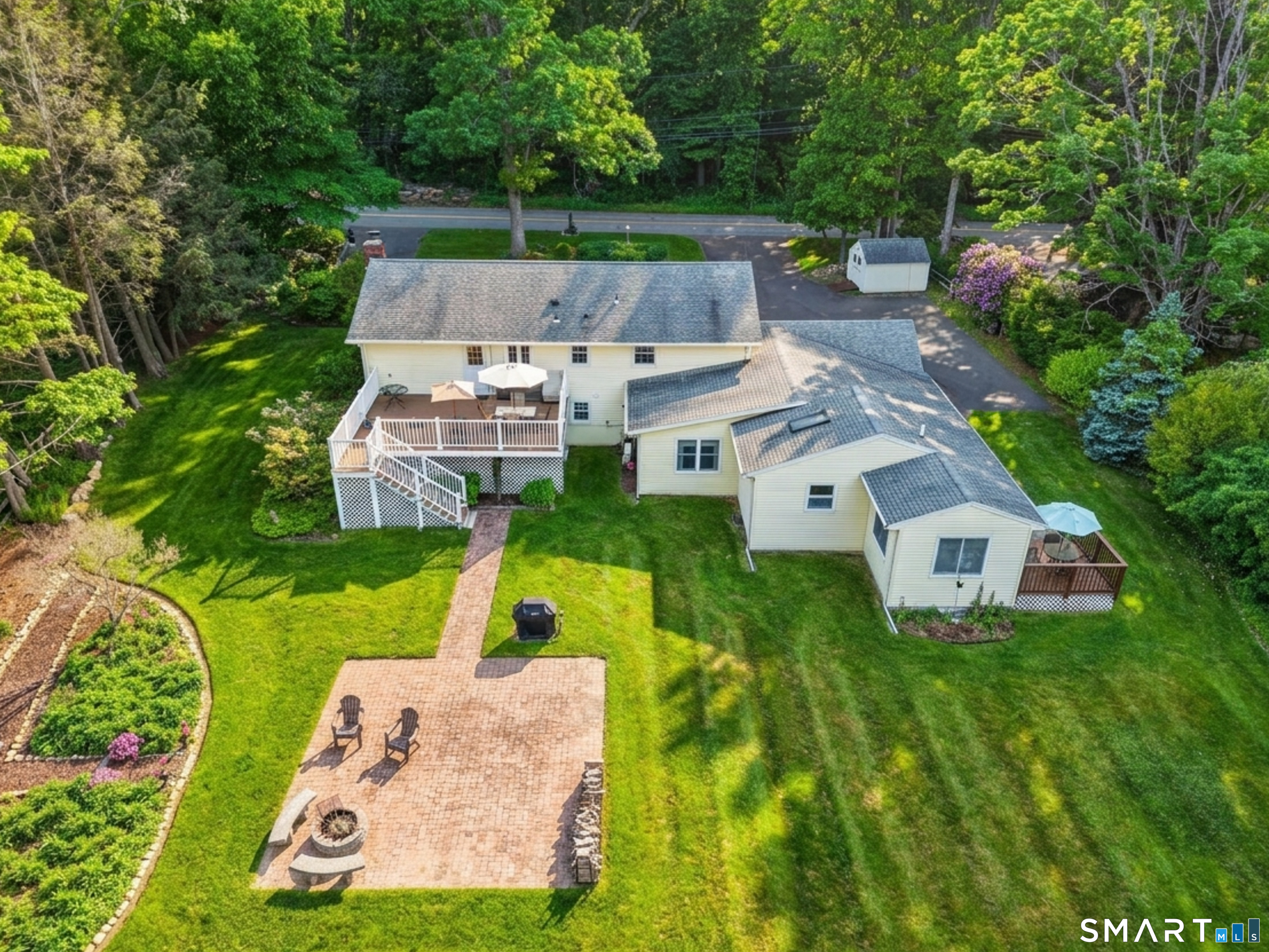 190 Cow Hill Road Clinton, CT 06413 - Photo 5 of 36