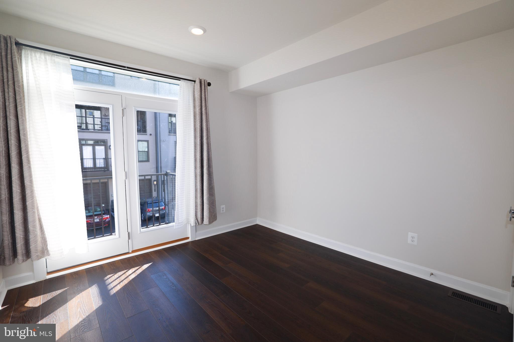 12912 Sunrise Ridge Alley, Unit 61 Herndon, VA 20171 - Photo 15 of 19