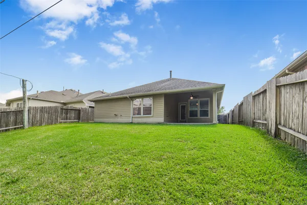 $2,300 | 13715 Cypresswood Crossing Boulevard, Houston, TX 77070