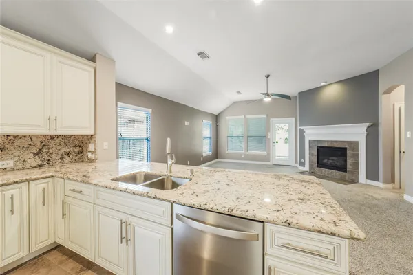 $2,300 | 13715 Cypresswood Crossing Boulevard, Houston, TX 77070