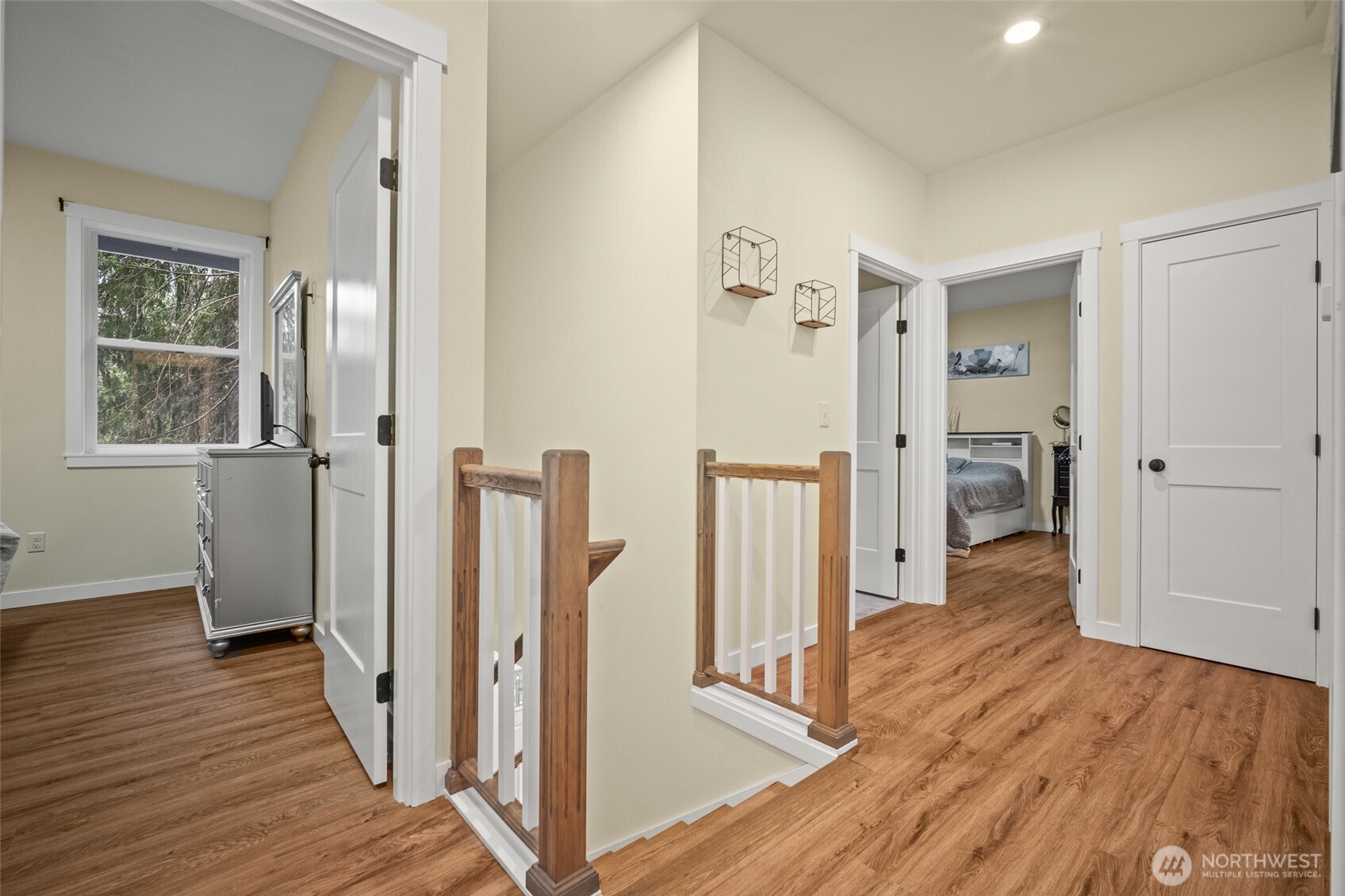 23 Spring Court Bellingham, WA 98229 - Photo 28 of 38 a view of entryway with wooden floor