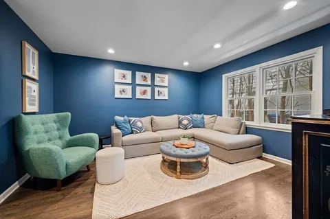 $1,399,000 | 2223 Crestview Lane, Wilmette, IL 60091