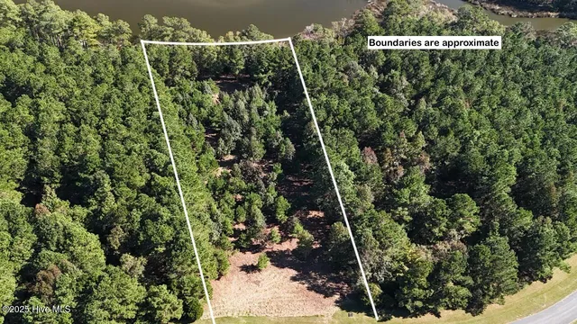 $104,900 | 327 Garbacon Drive, Beaufort, NC 28516