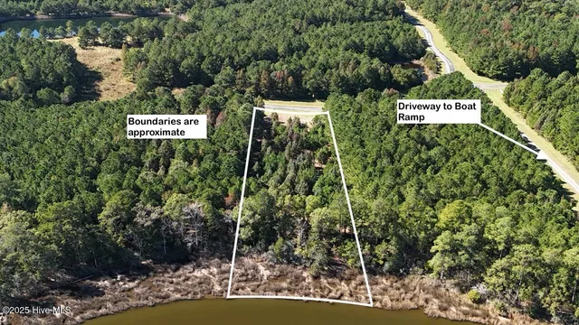 $104,900 | 327 Garbacon Drive, Beaufort, NC 28516