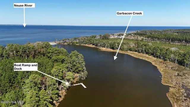 $104,900 | 327 Garbacon Drive, Beaufort, NC 28516