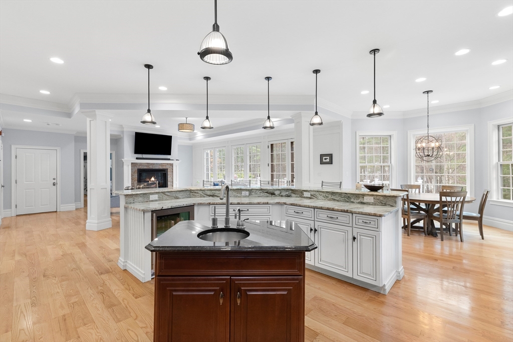 9 Janice Avenue North Reading, MA 01864 - Photo 15 of 41