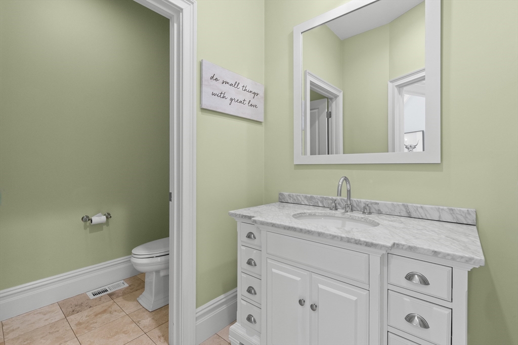 9 Janice Avenue North Reading, MA 01864 - Photo 21 of 41