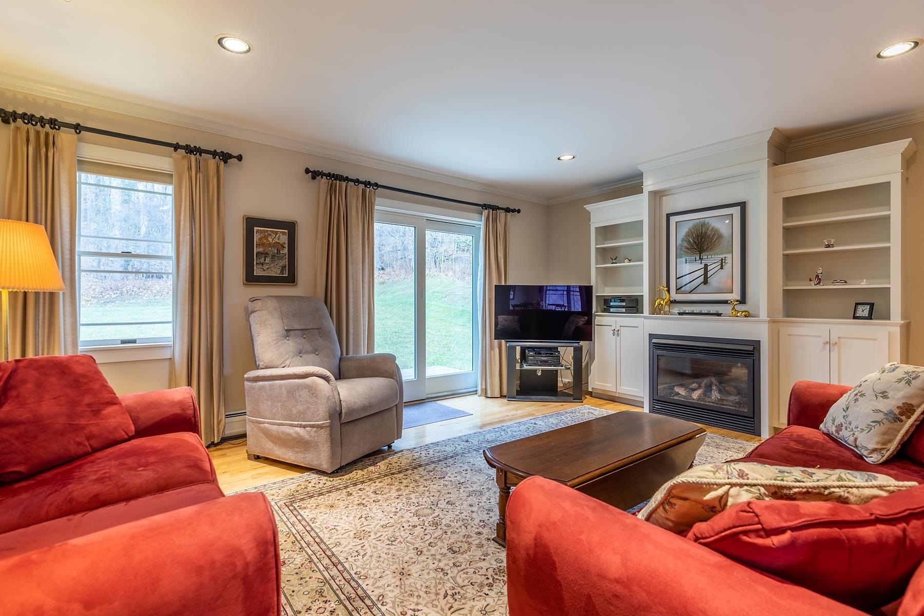 217 Hillvale Road Manchester, VT 05255 - Photo 1 of 28 Gallery Image 1