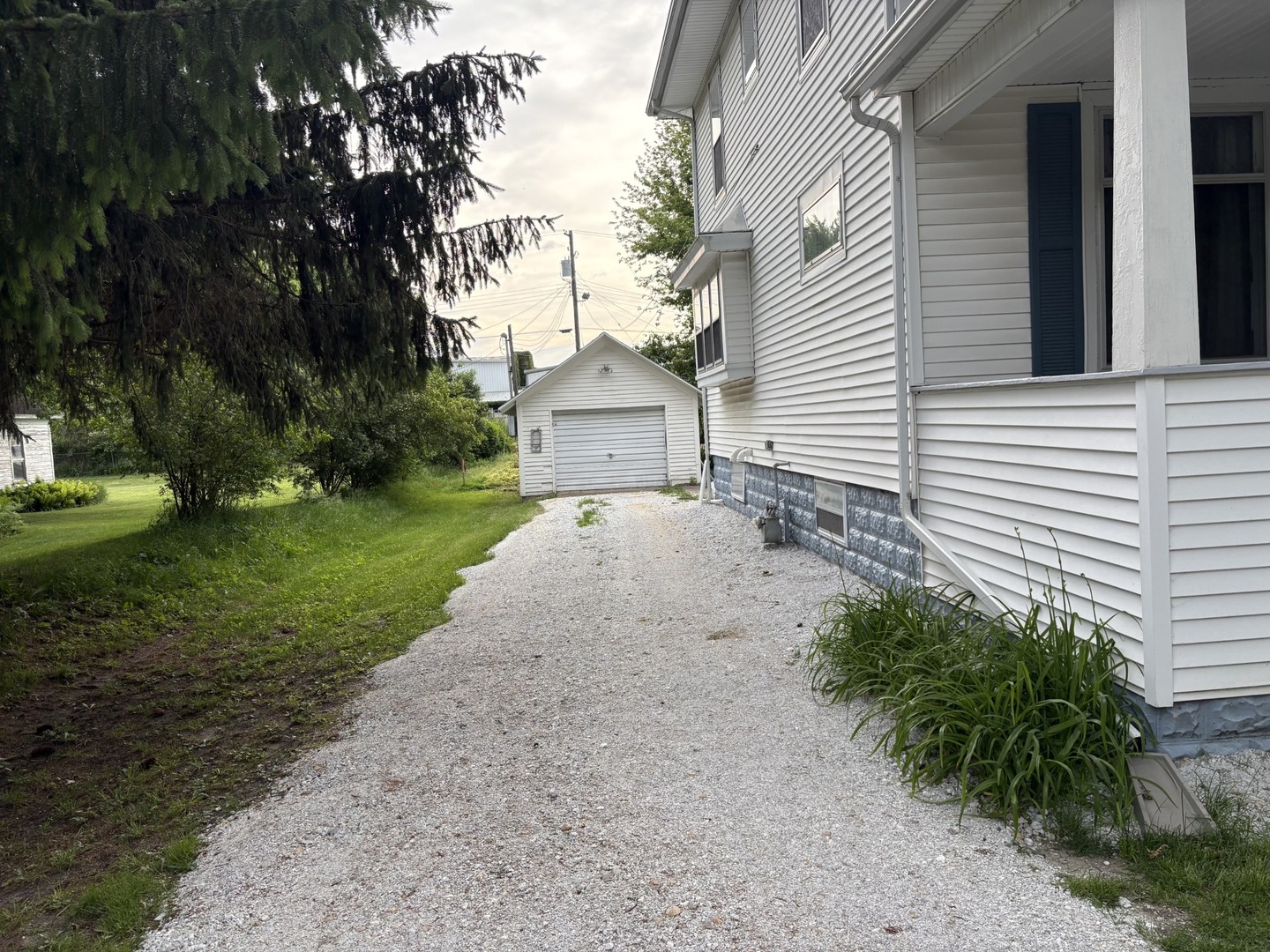130 South 5th Street Sheldon, IL 60966 - Photo 3 of 13