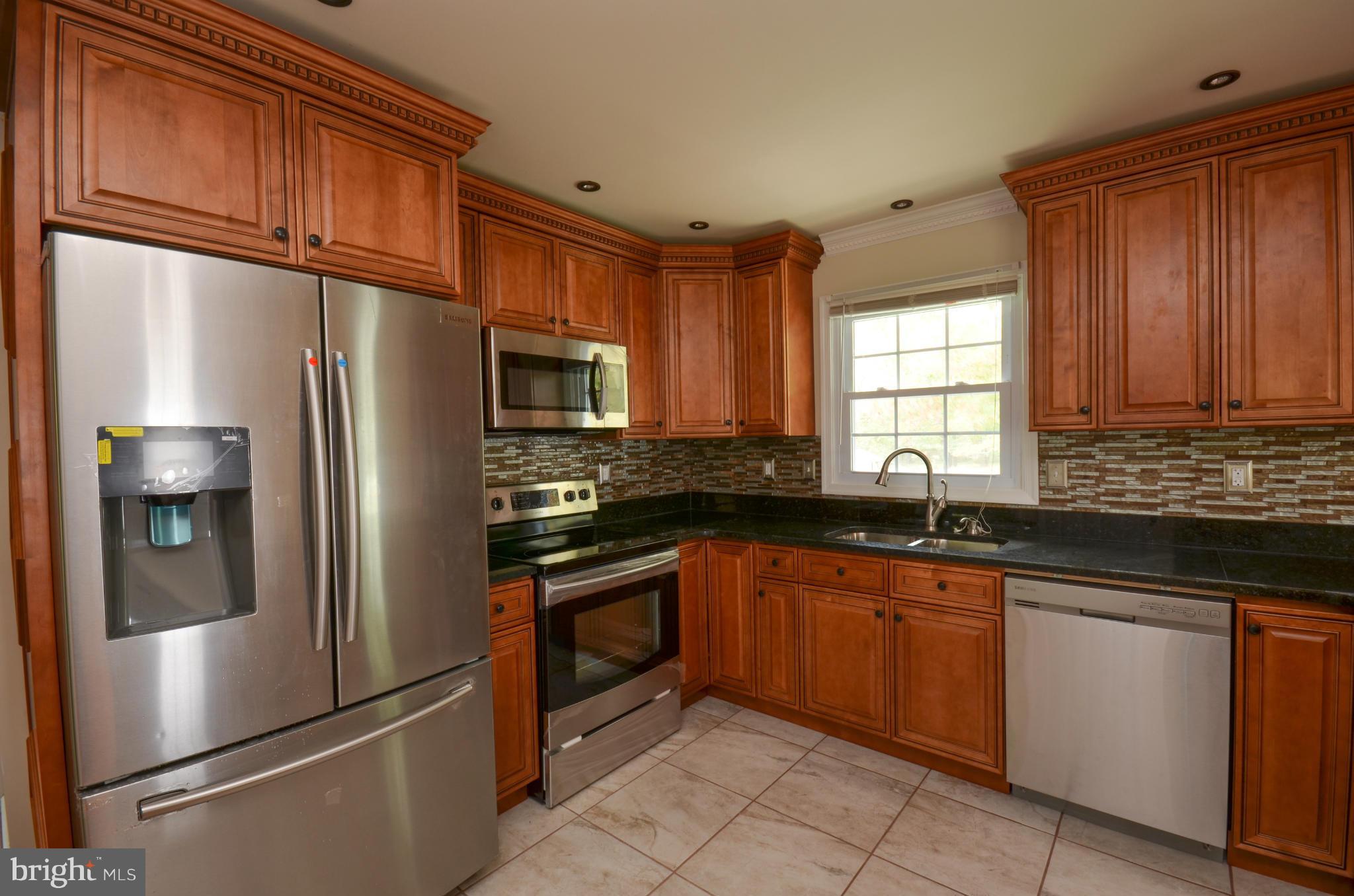 8701 Emory Grove Road Gaithersburg, MD 20877 - Photo 6 of 24 Kitchen