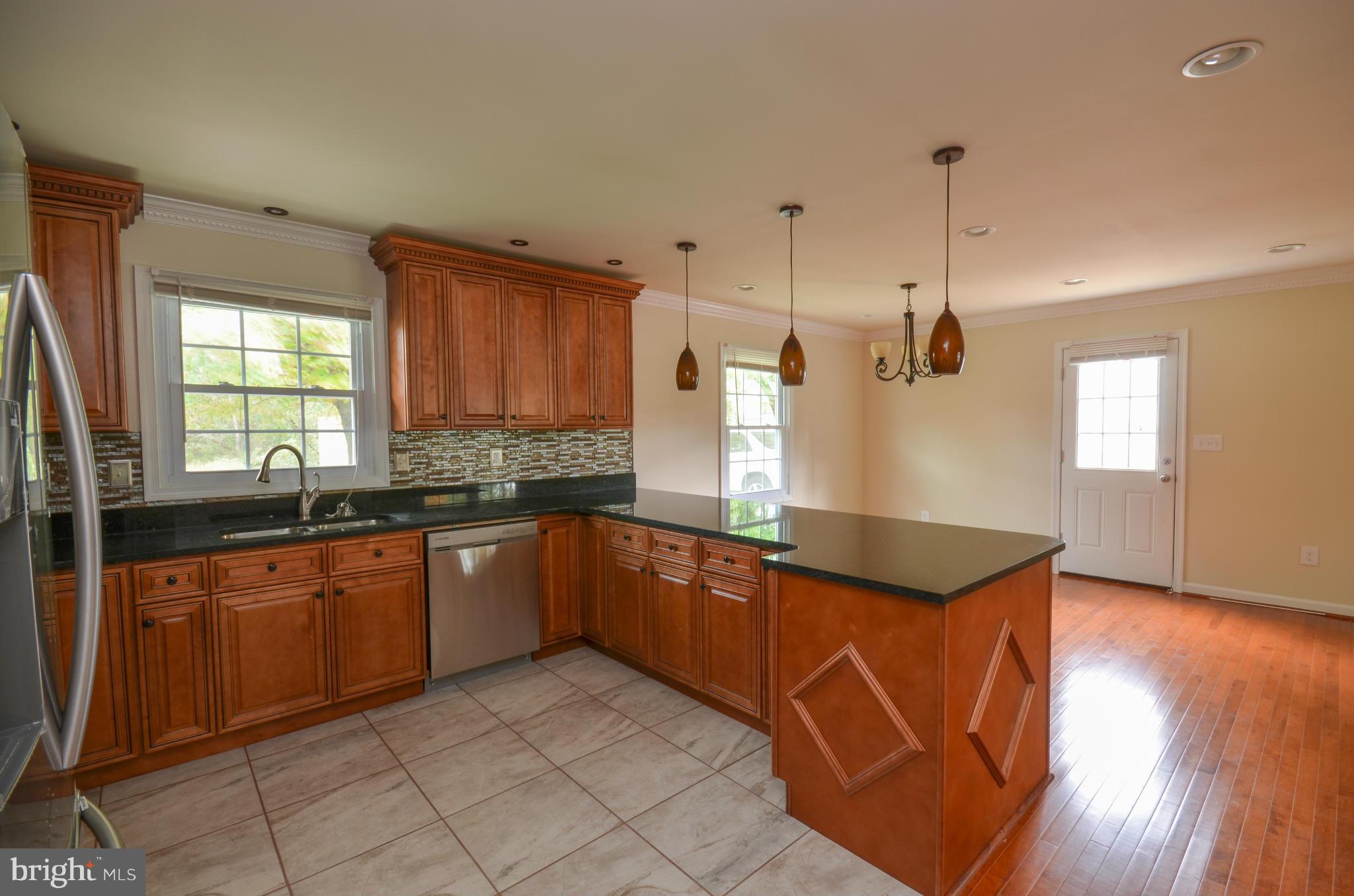 8701 Emory Grove Road Gaithersburg, MD 20877 - Photo 8 of 24 Kitchen