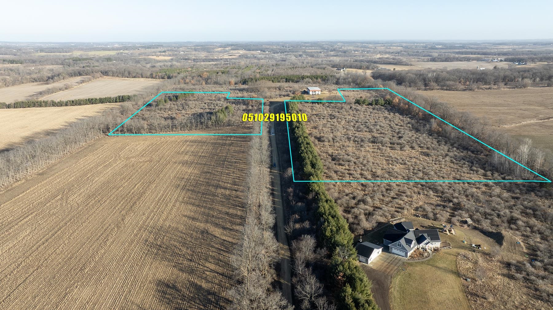 4246 Old Stage Road Brooklyn, WI 53521 - Photo 11 of 16