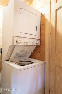 $825,000 | 2020 Bear Creek Way, Pigeon Forge, TN 37862