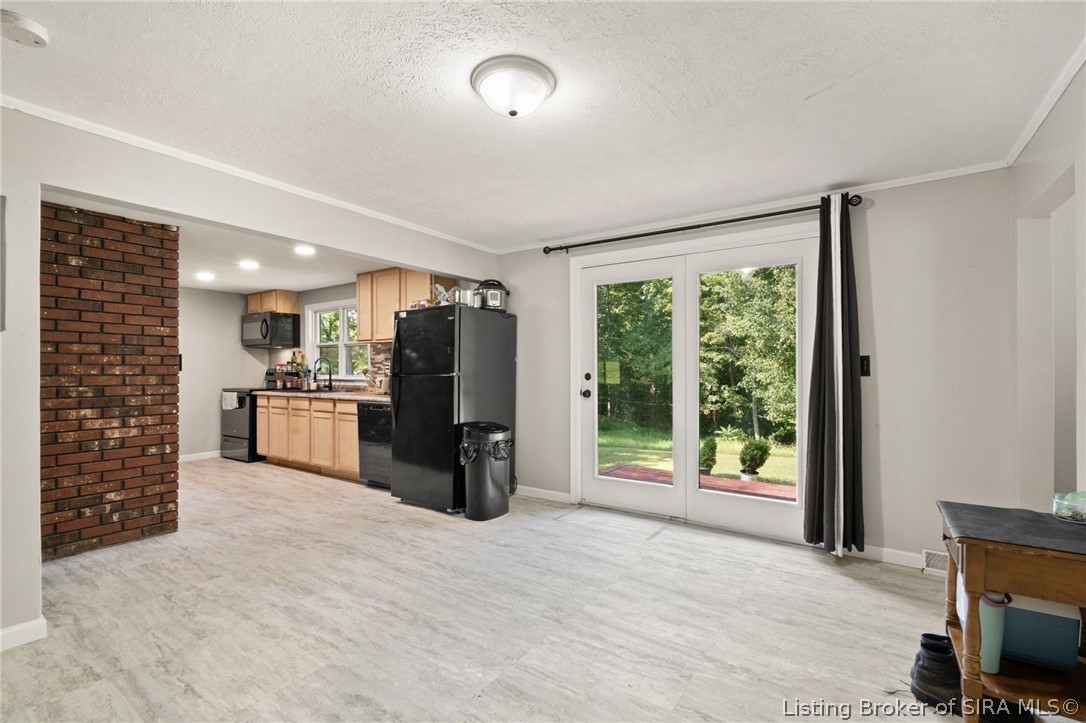 352 East Brown Road Pekin, IN 47165 - Photo 25 of 49 Gallery Image 25
