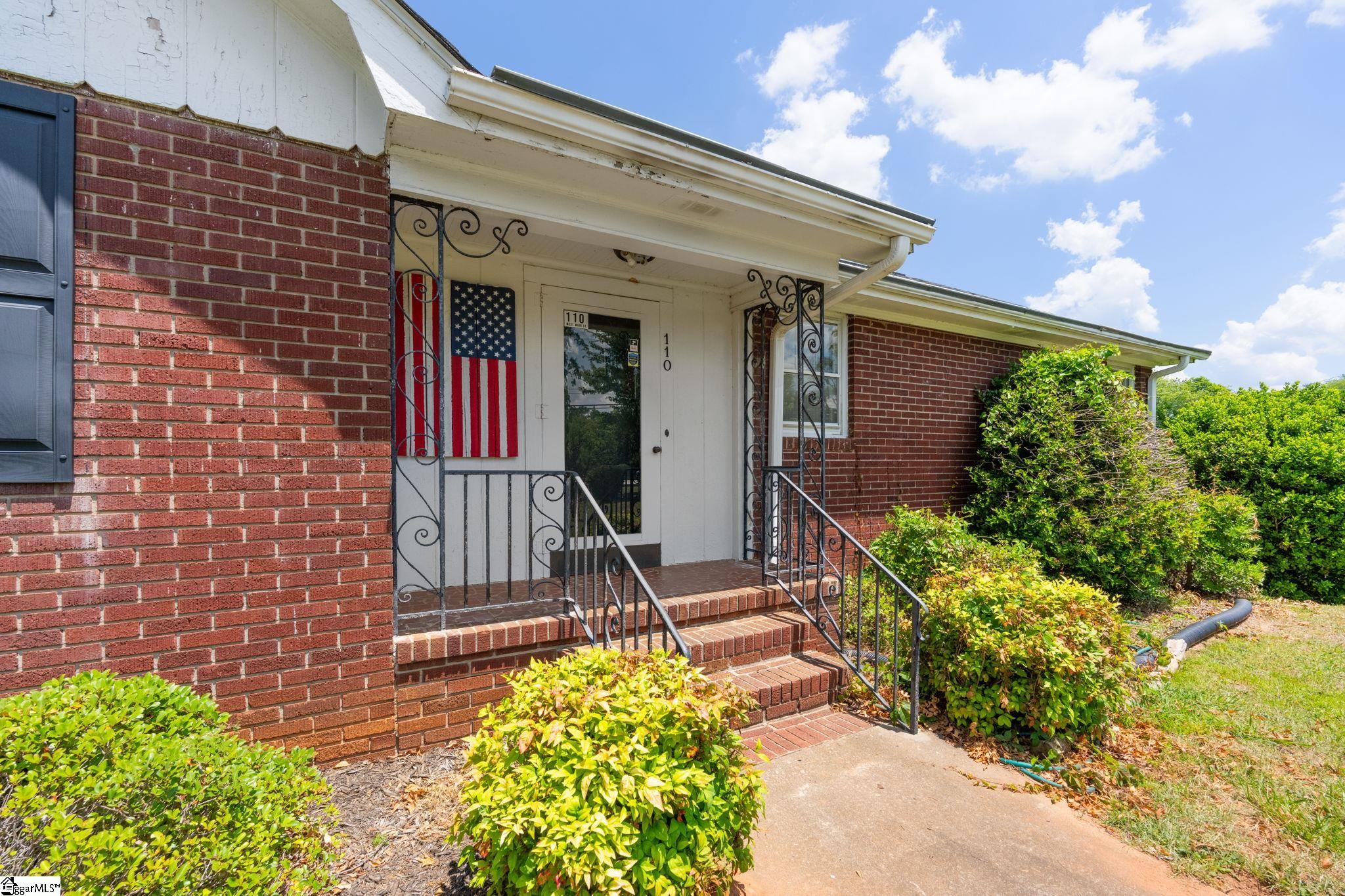 110 West Main Street Duncan, SC 29334 - Photo 2 of 44